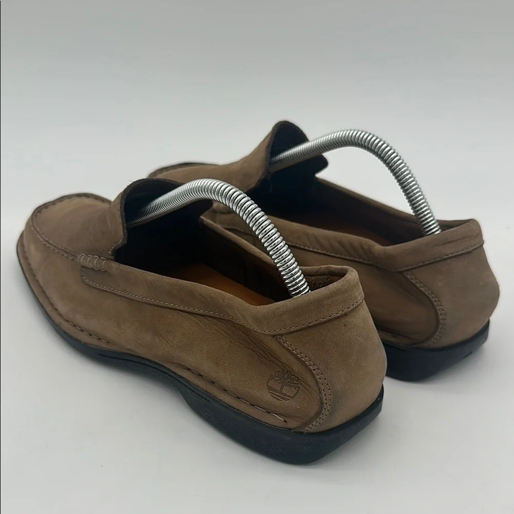Timberland Mens Size 8.5 Tan Slip-On Loafers with Wedge Sole and Suede Material